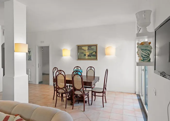 Villa Giu Giu Vista Mare Con Piscina A *